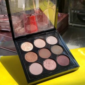 MAC BURGUNDY TIMES NINE